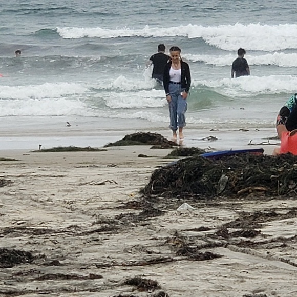 Meet your Posher, Lani - Picture 1 of 1